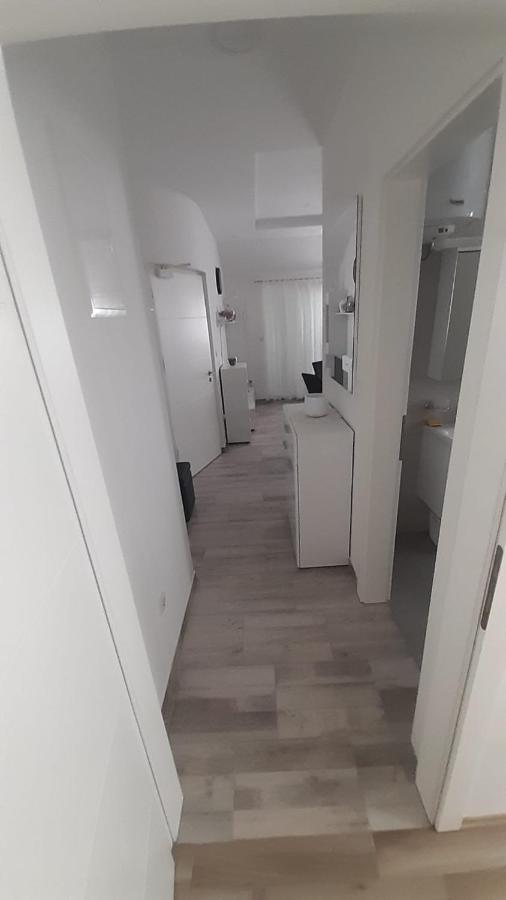 Apartmani Lucija Povljana Kültér fotó