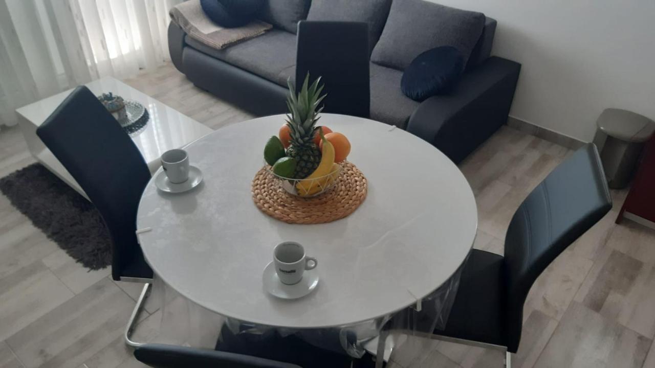 Apartmani Lucija Povljana Kültér fotó